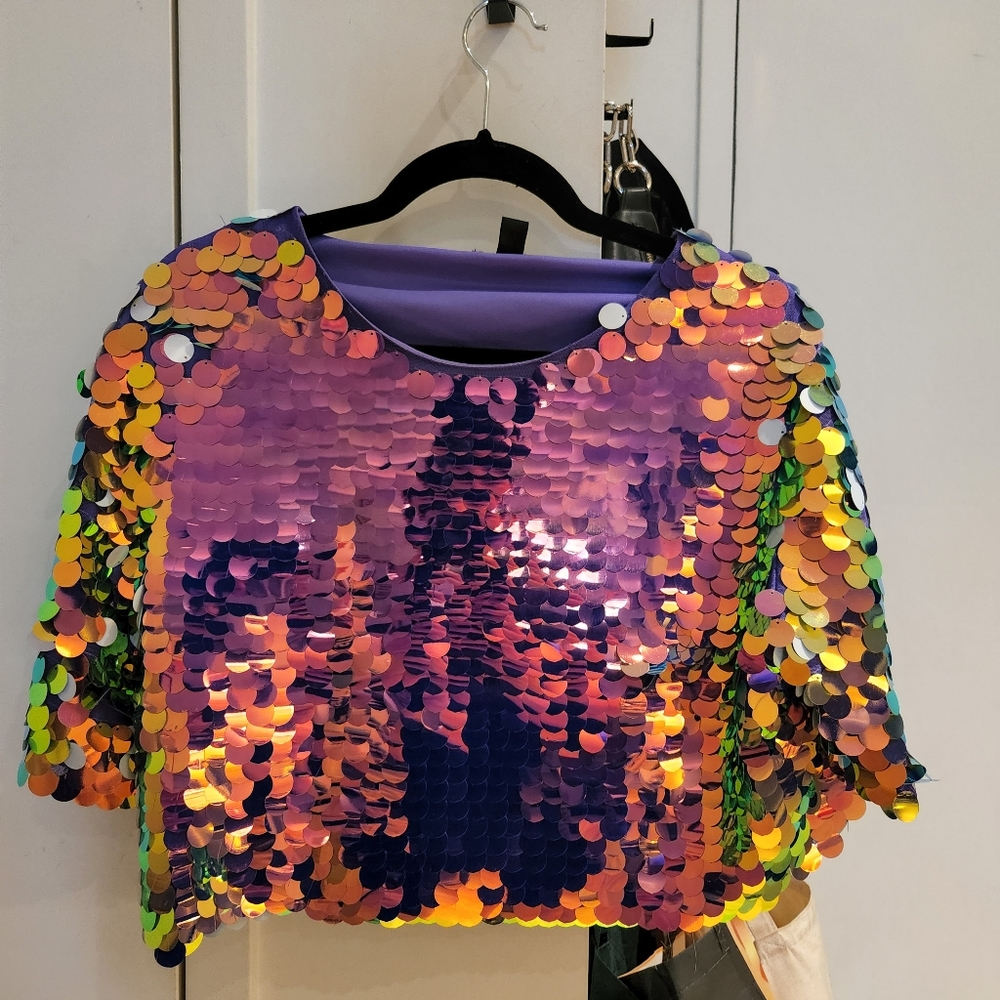New Look Sequin Rainbow Iridescent Boxy Crop Top 14 Festival